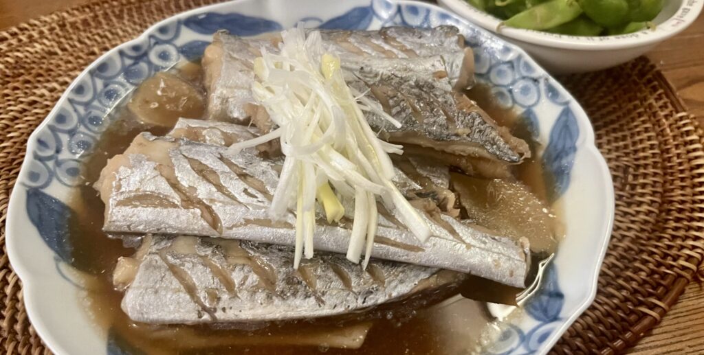 タチウオの煮付け|甘辛ダレが染みるご飯泥棒